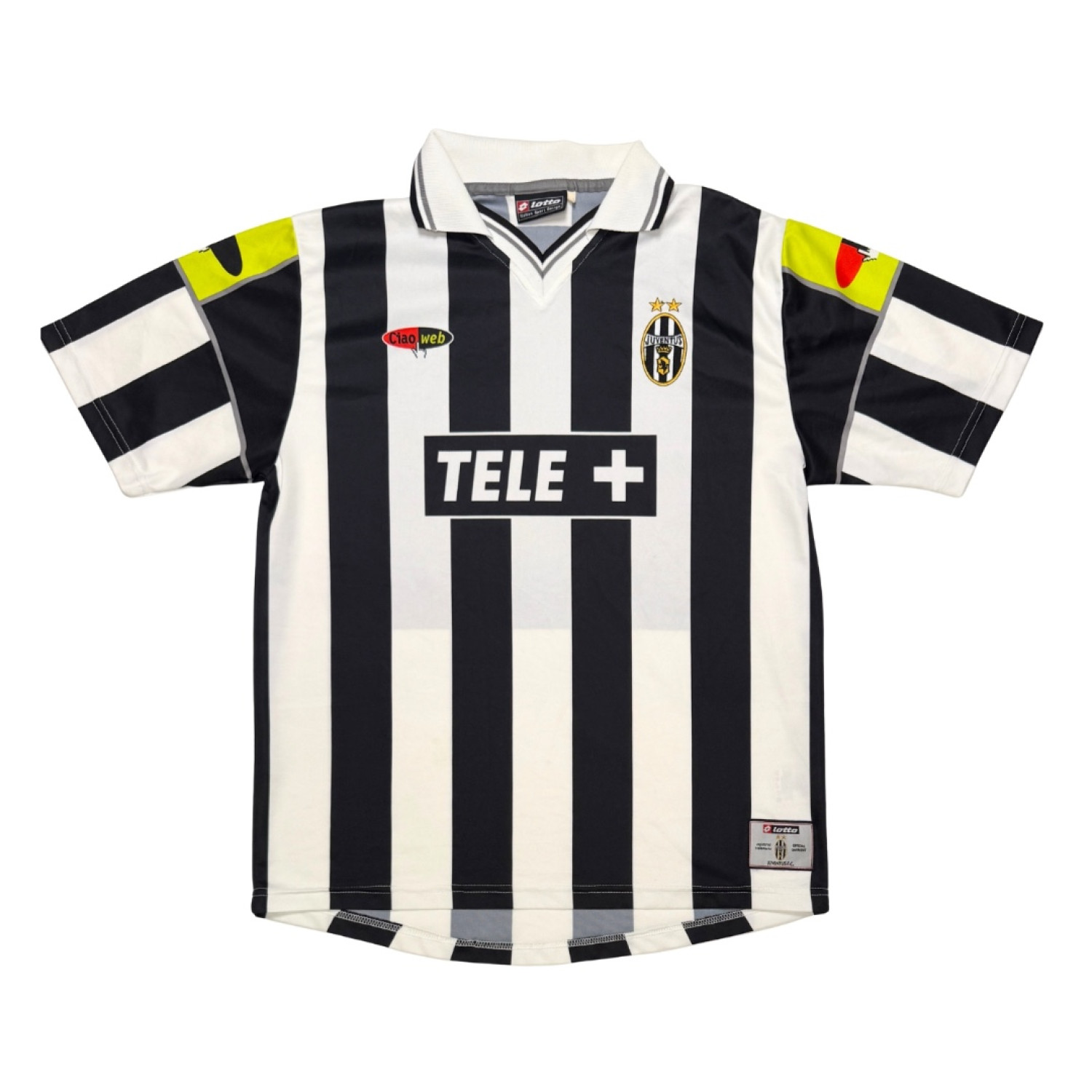 2000/01 Juventus Home Kit (L)